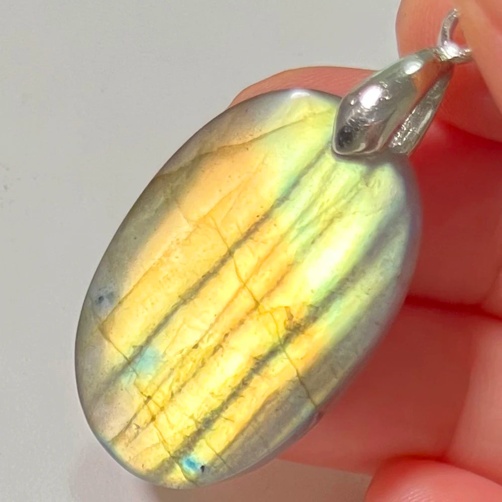 Collier Pendentif en Labradorite Naturelle, Rose et Bleue
