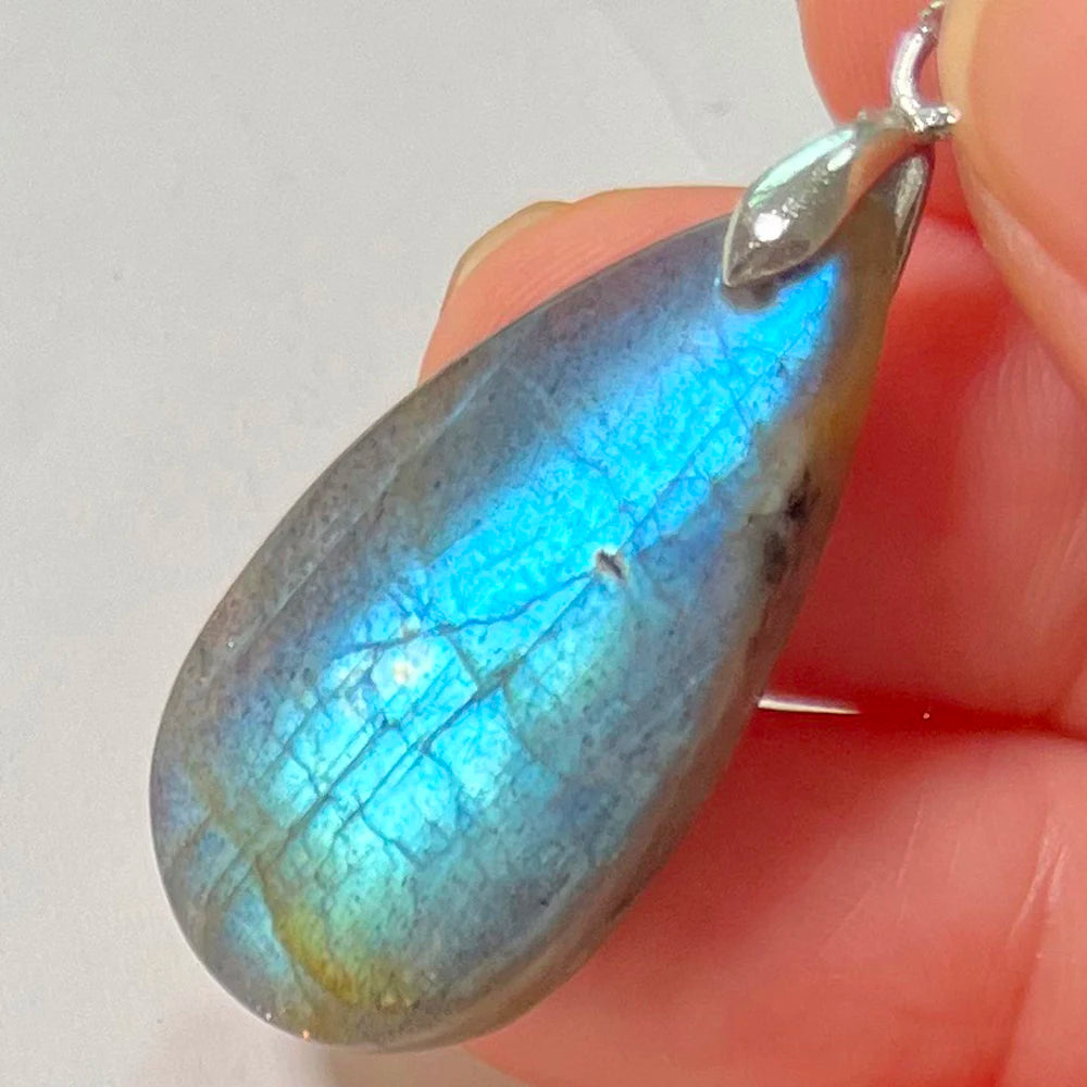 Collier Pendentif en Labradorite Naturelle, Rose et Bleue