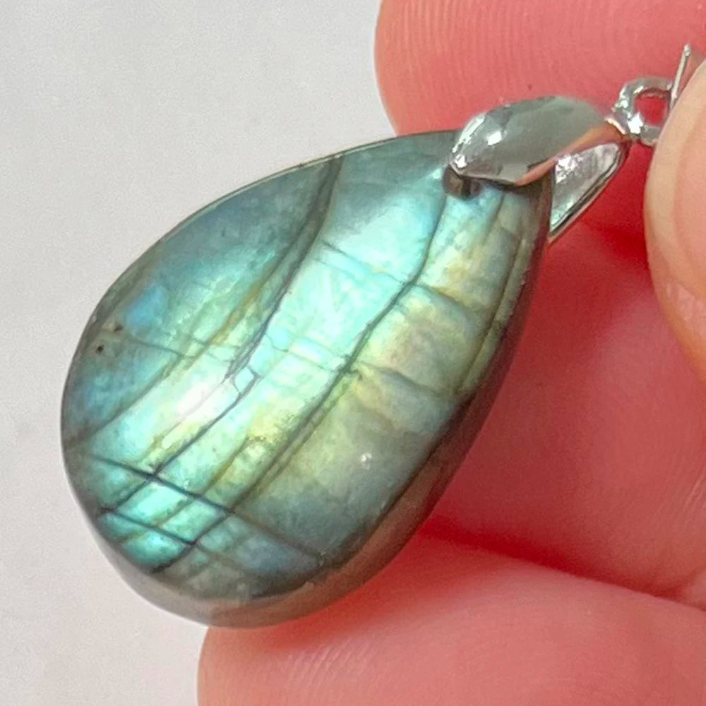 Collier Pendentif en Labradorite Naturelle, Rose et Bleue