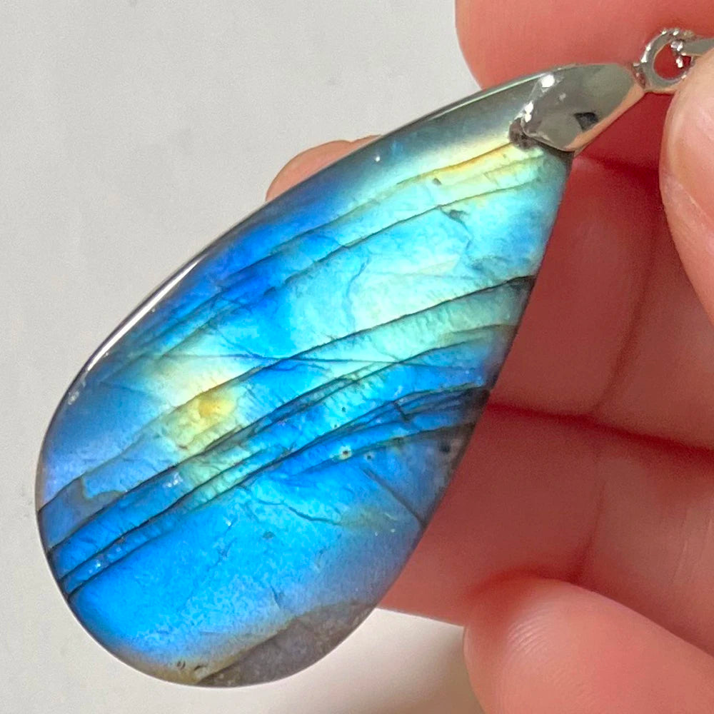 Collier Pendentif en Labradorite Naturelle, Rose et Bleue